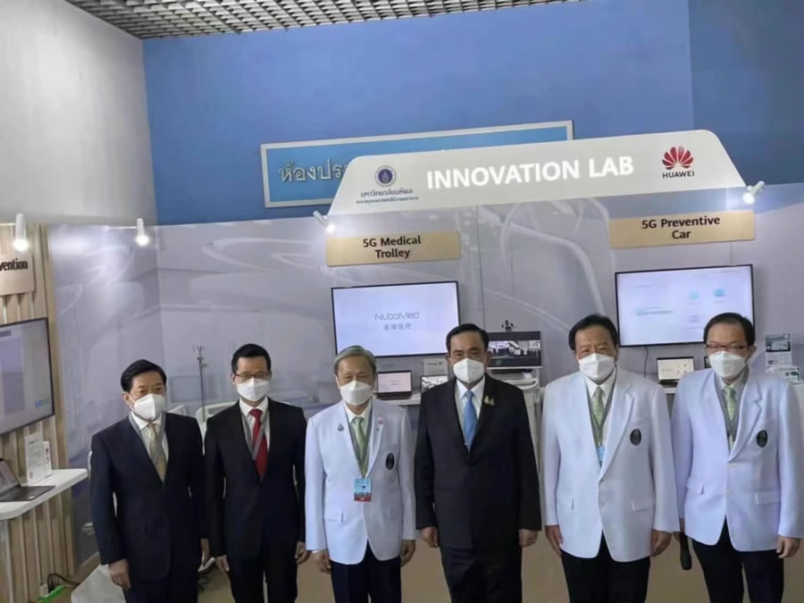 Le Premier Ministre thaïlandais visite sonostar sonostar Wireless Palm ultra et le système médical 5